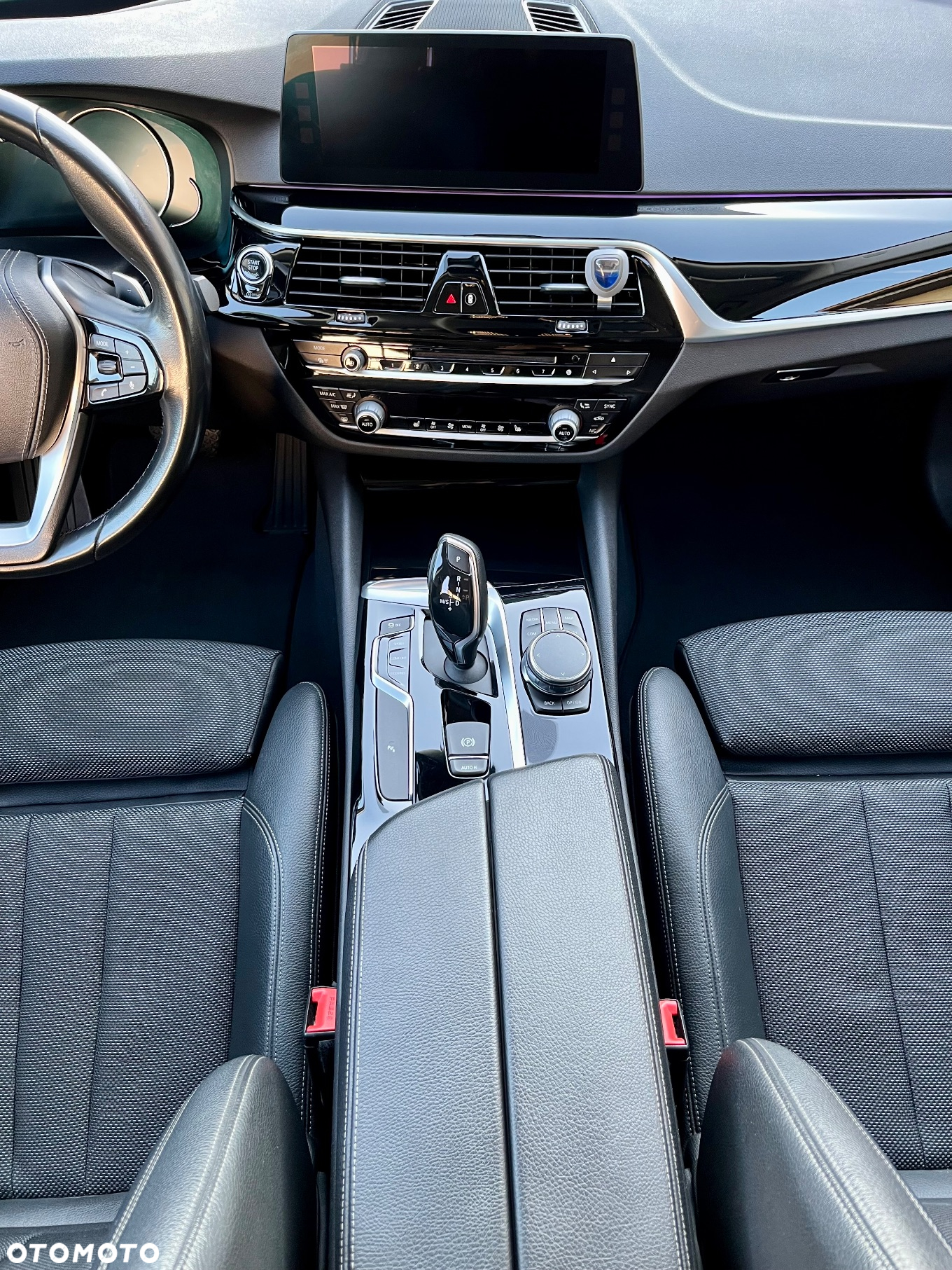 BMW Seria 5 520d Sport Line - 16