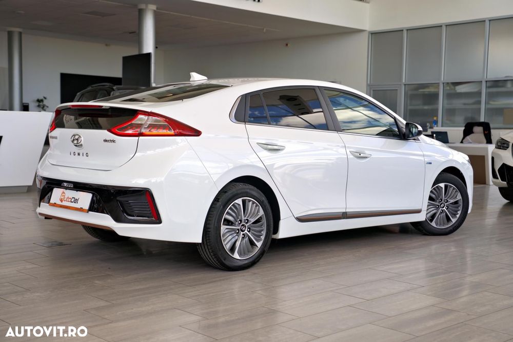 Hyundai IONIQ Style - 12