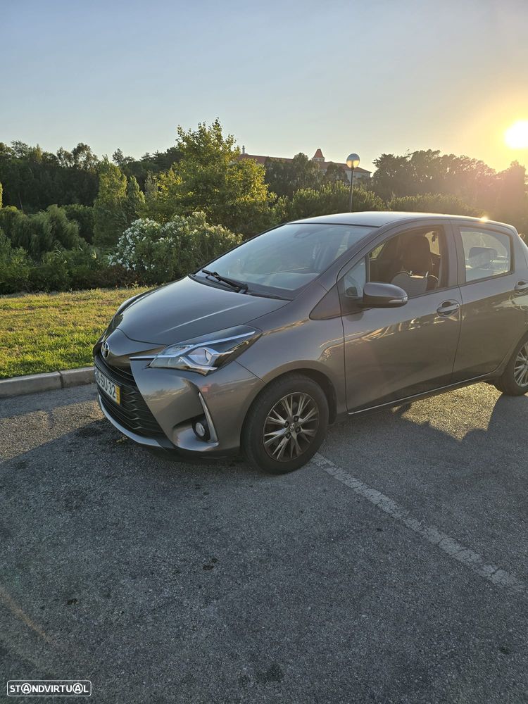Toyota Yaris - 12
