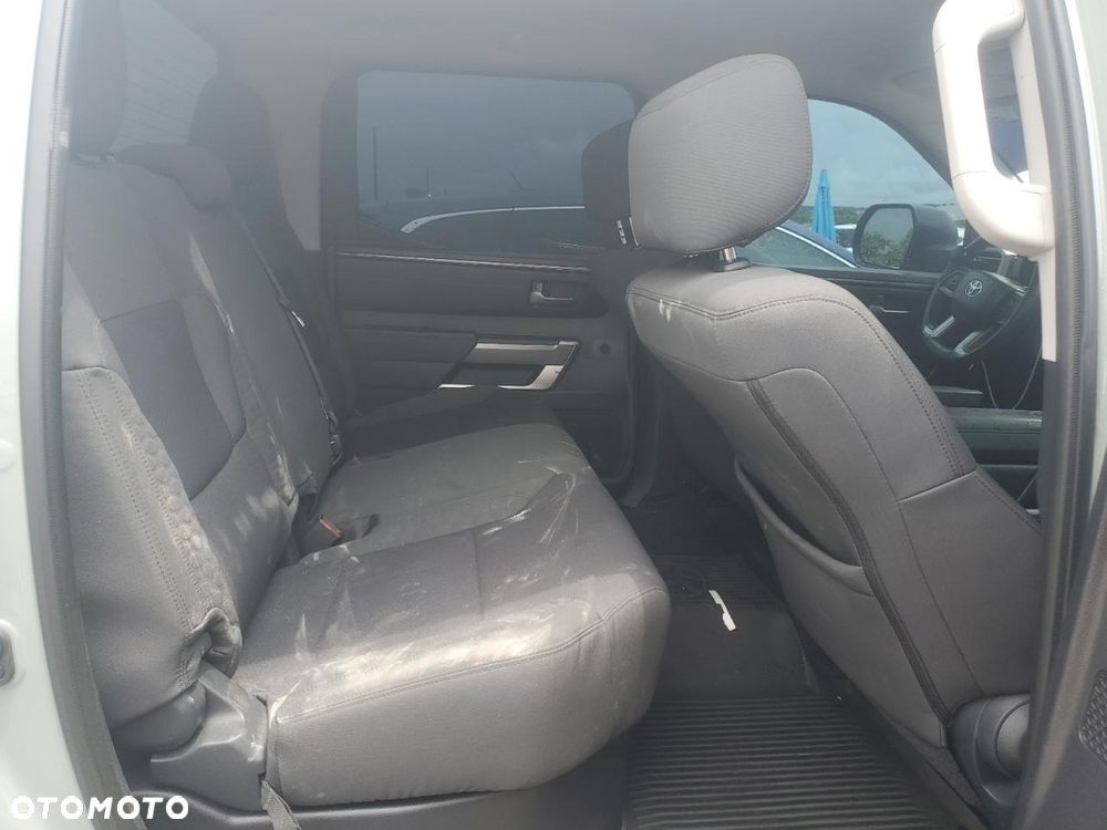 Toyota Tundra - 11