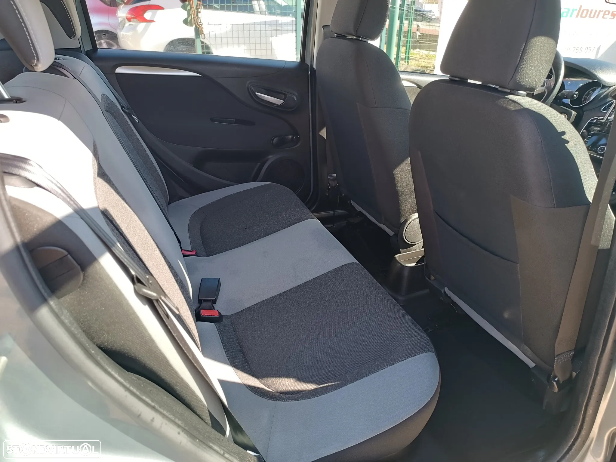 Fiat Punto - 18