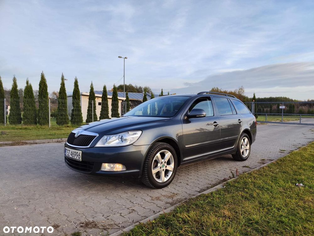 Skoda Octavia 1.6 TDI Ambition DSG - 2
