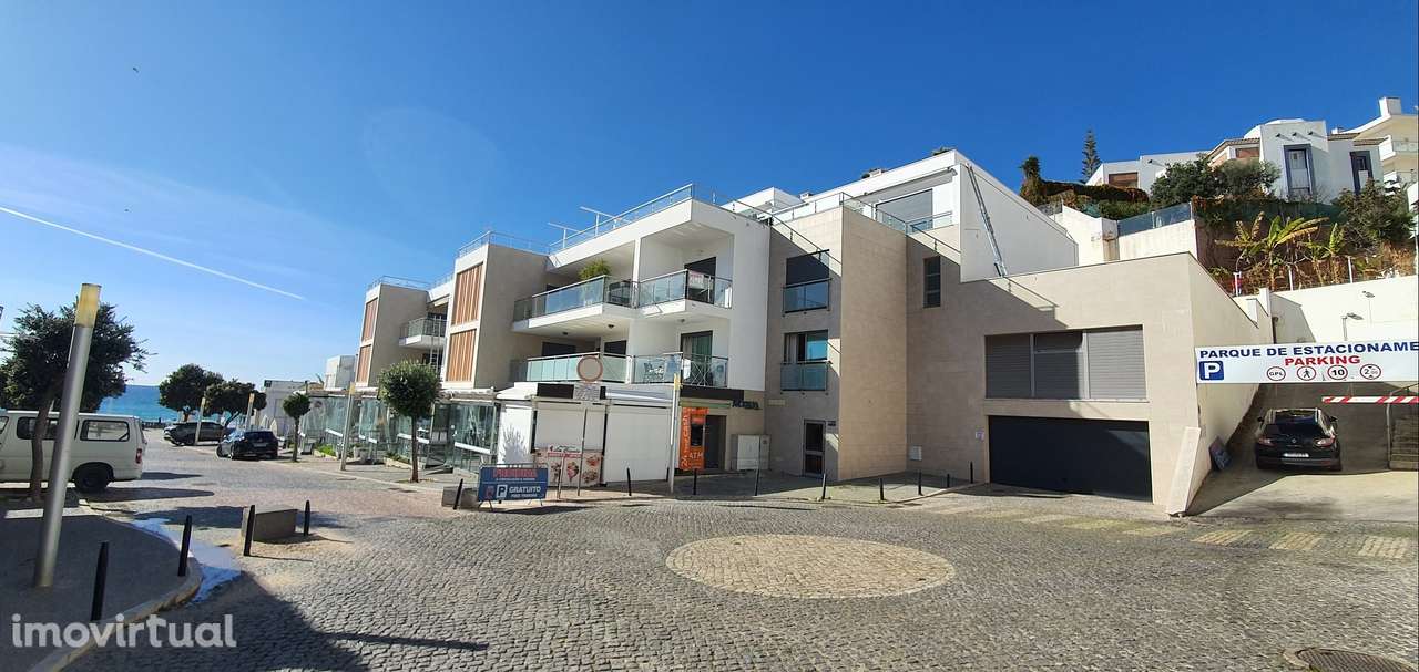 Apartamento na praia com varanda garagem e piscina - Grande imagem: 4/27