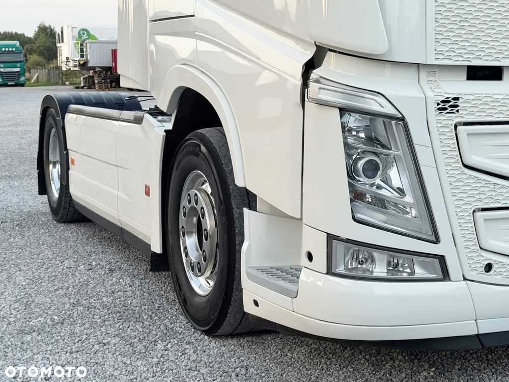 Volvo FH 500 / CAŁE NA PODUCHACH /TELEWIZOR/ACC /  KLIMA POSTOJOWA / XENON / NAVIGACJA / Z NIEMIEC - 12