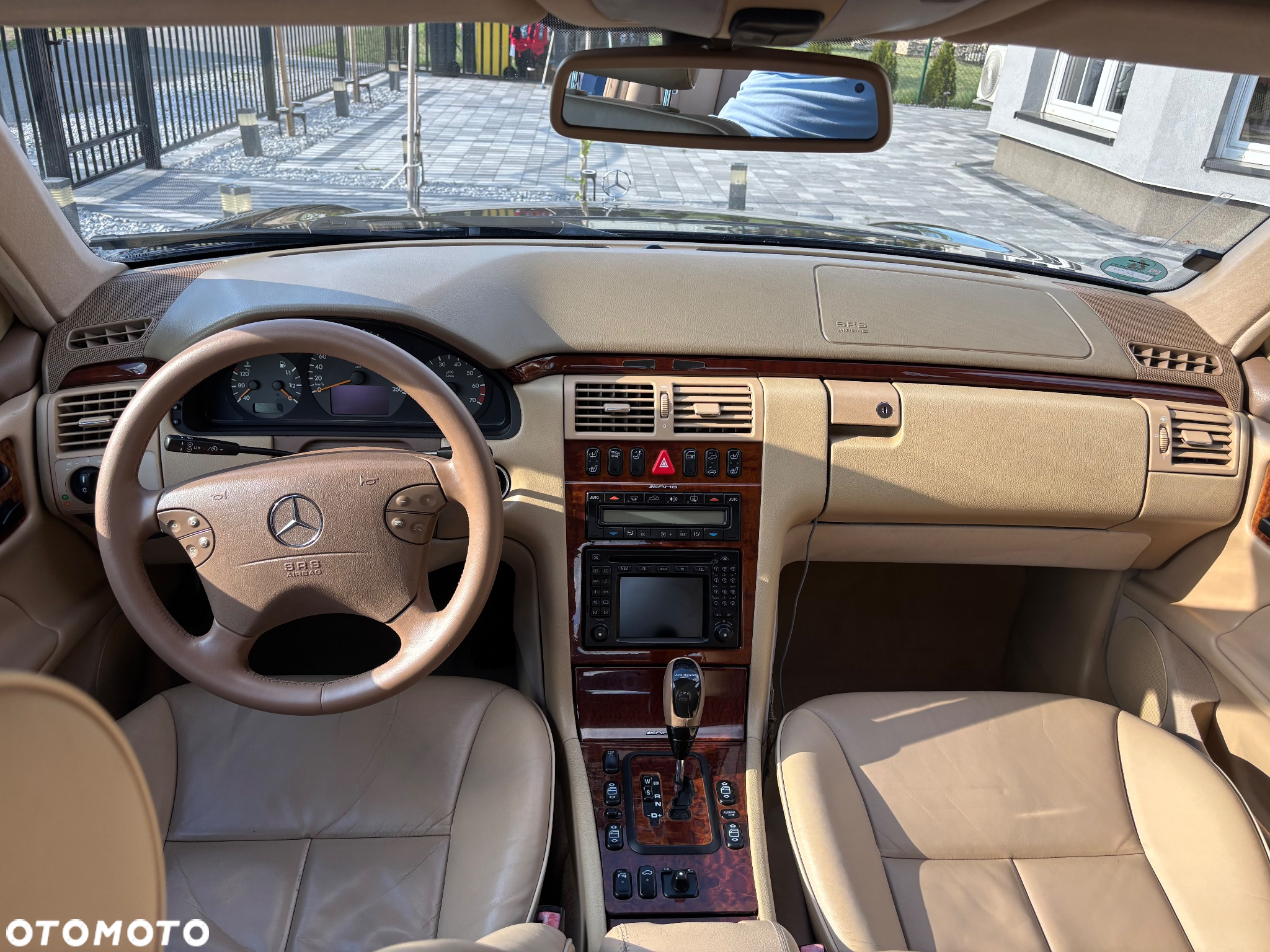 Mercedes-Benz Klasa E - 14