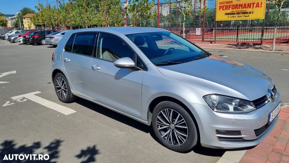 Volkswagen Golf 1.6 TDI BlueMotion Technology DSG Allstar - 2