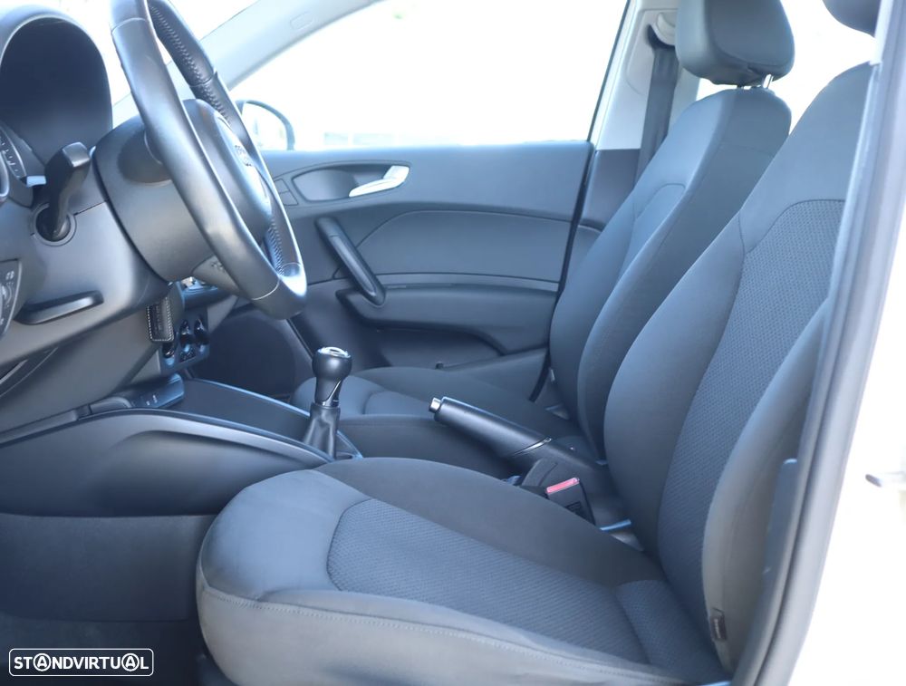 Audi A1 Sportback 1.6 TDI Advance - 25