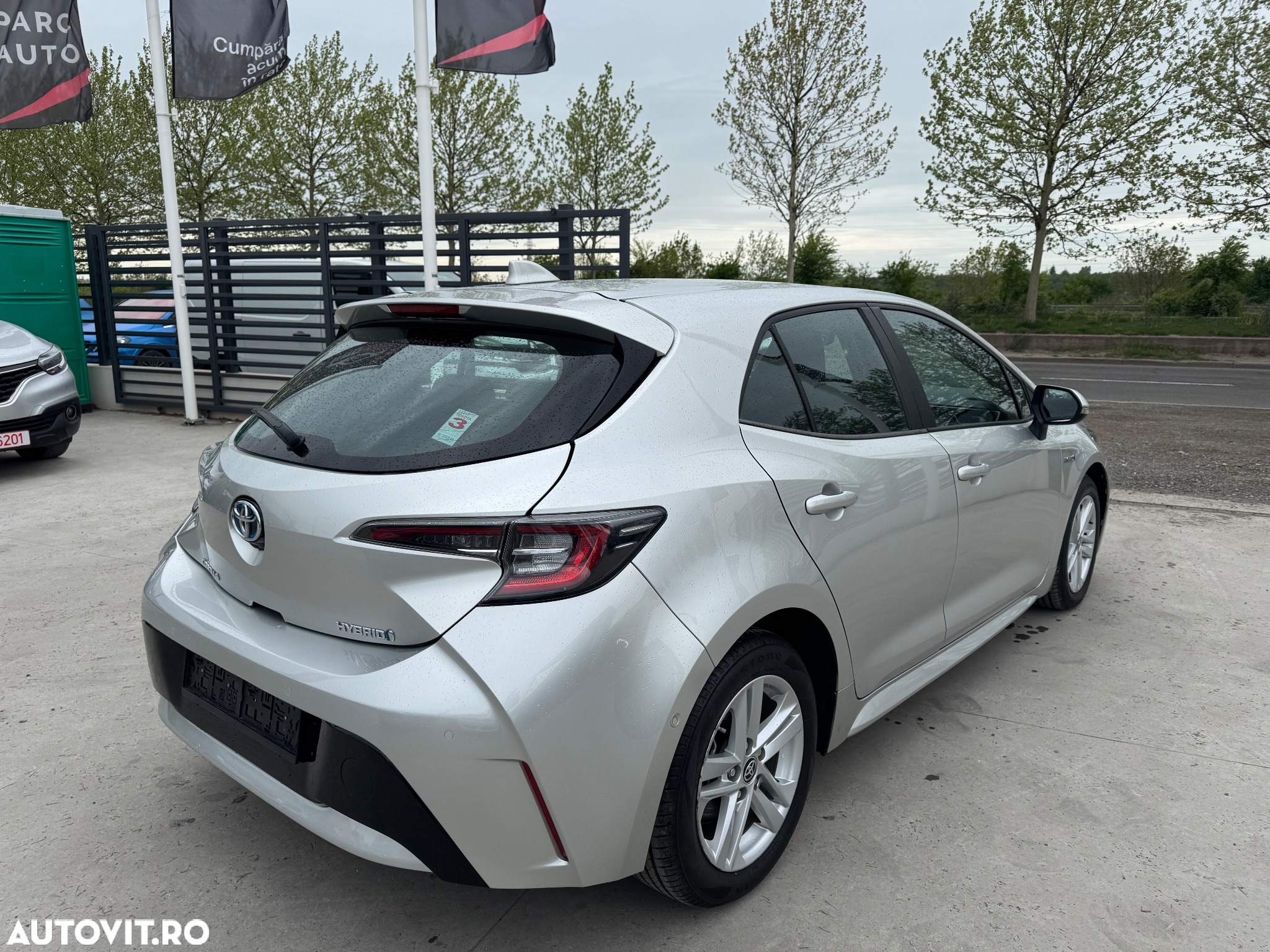 Toyota Corolla 1.8 HSD Business - 10