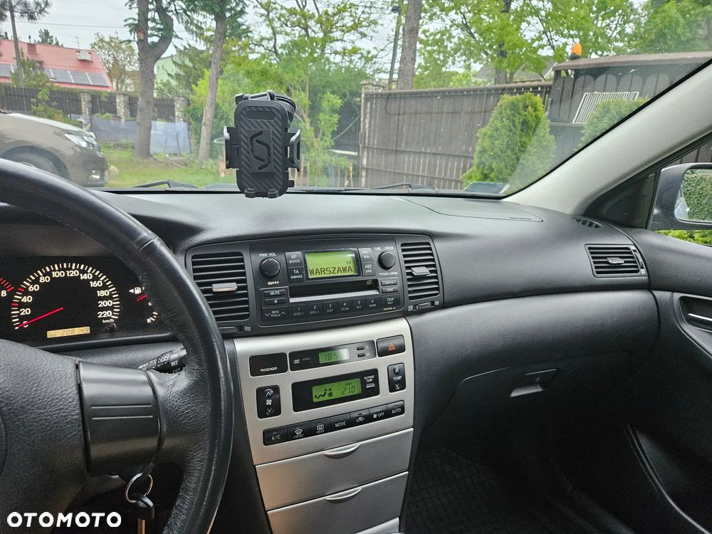 Toyota Corolla 1.6 VVT-i Sol (air6) - 8