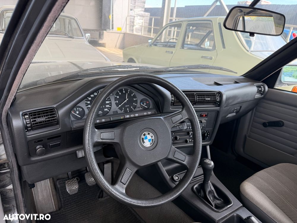 BMW Seria 3 - 12