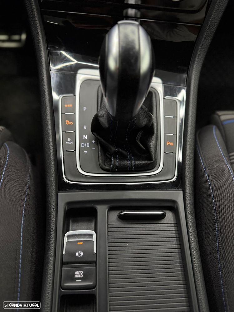 VW Golf 1.4 GTE Plug-In-Hybrid DSG - 17