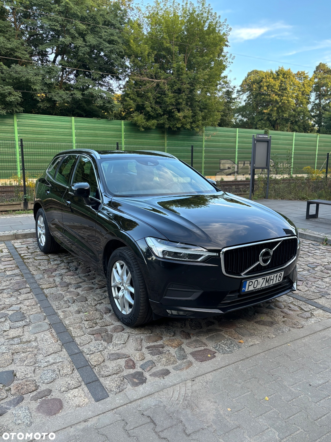 Volvo XC 60 D4 AWD Momentum - 2