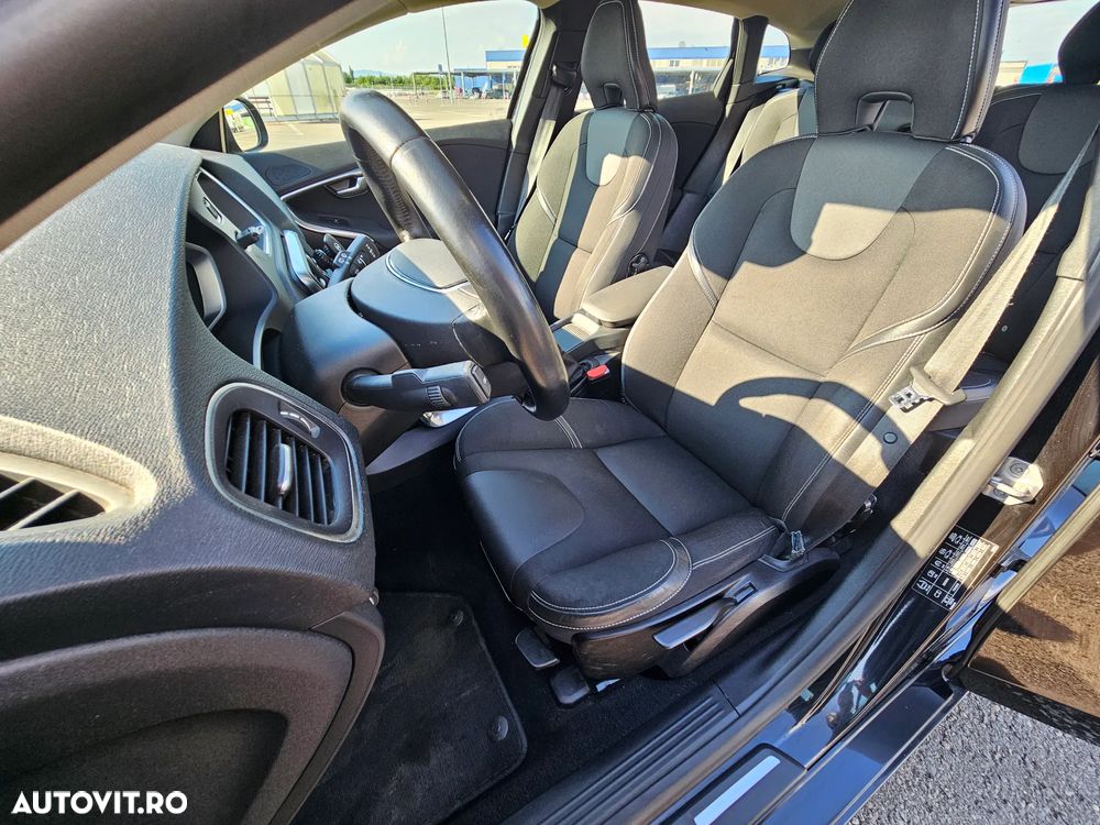 Volvo V40 D2 - 8