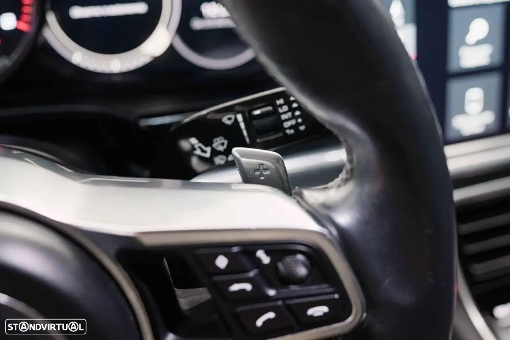 Porsche Panamera 4 E-Hybrid Platinum Edition - 20