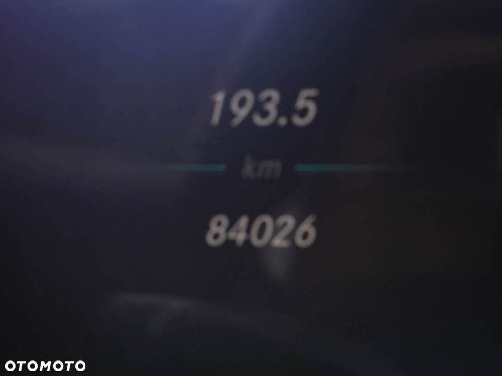 Mercedes-Benz Klasa E 220 d 4-Matic Avantgarde - 38