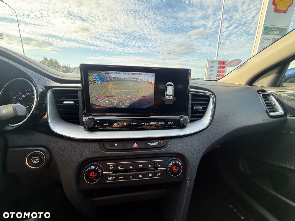 Kia Ceed 1.6 GDI PHEV L Business Line DCT - 19