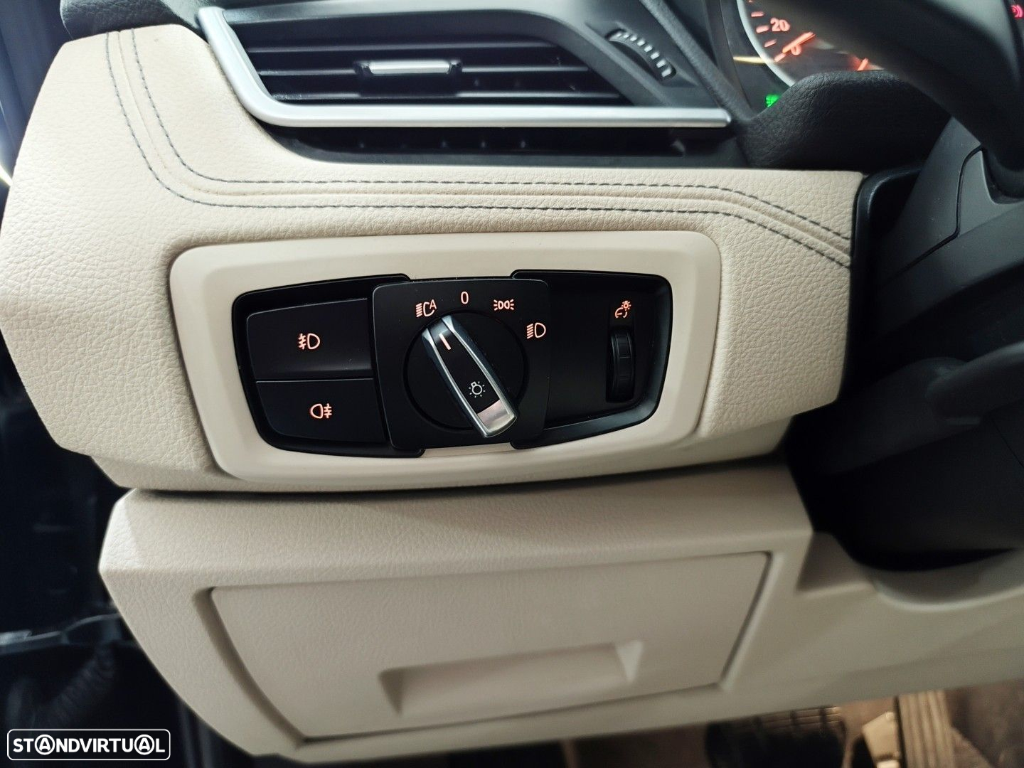 BMW 218 Gran Tourer d Line Luxury Auto - 34