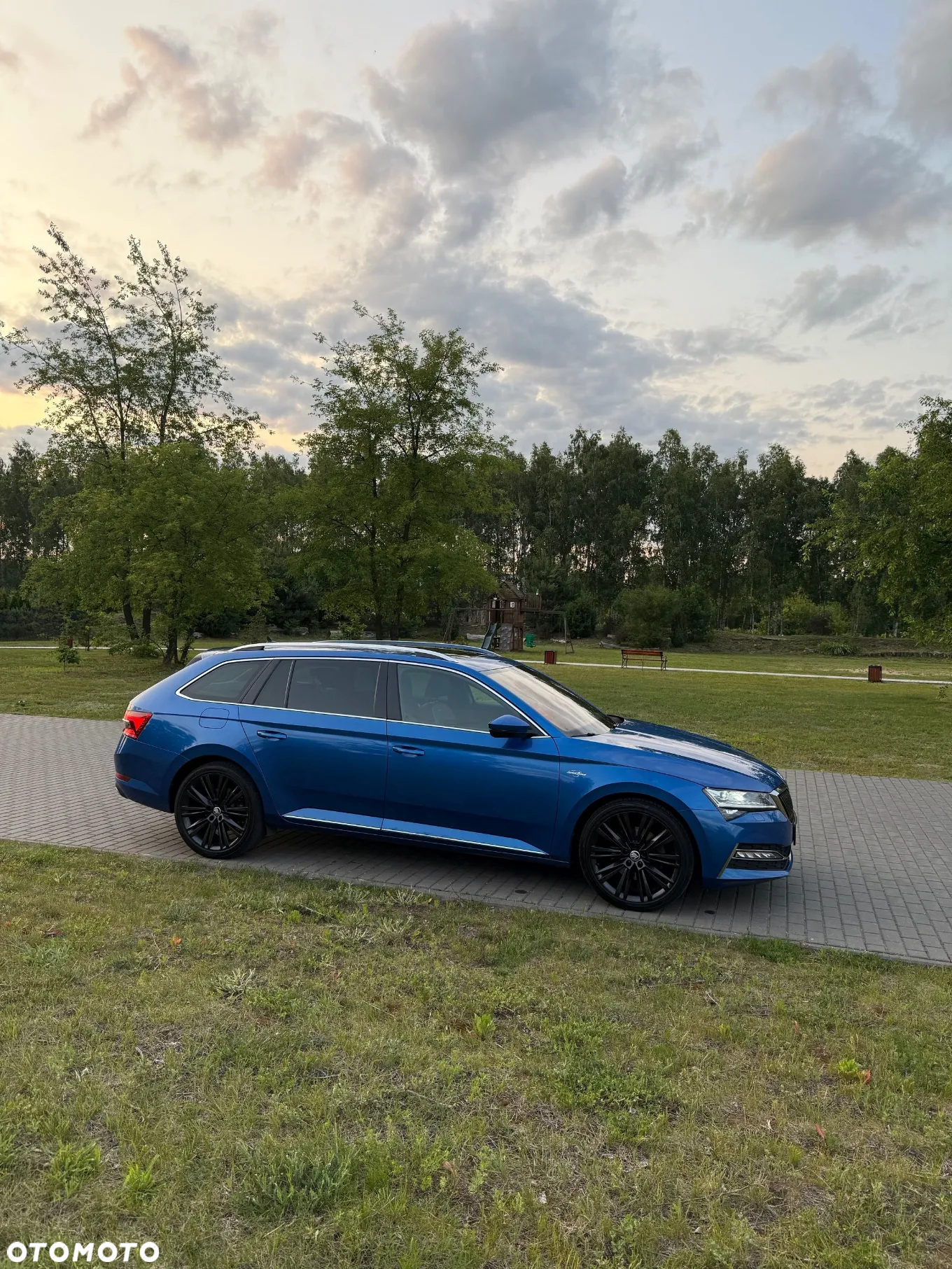 Skoda Superb 2.0 TDI SCR L&K DSG - 6