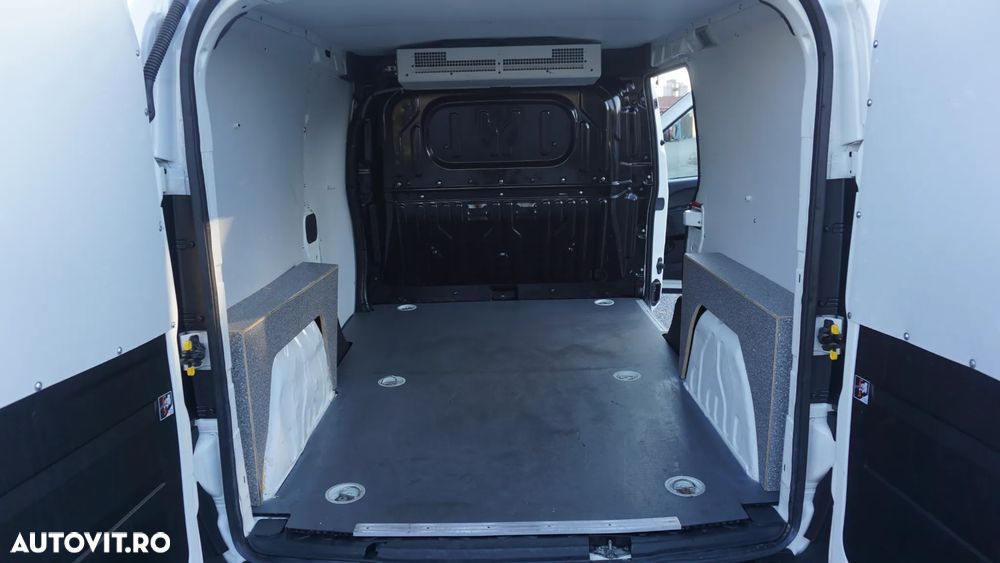 Fiat DOBLO - 11