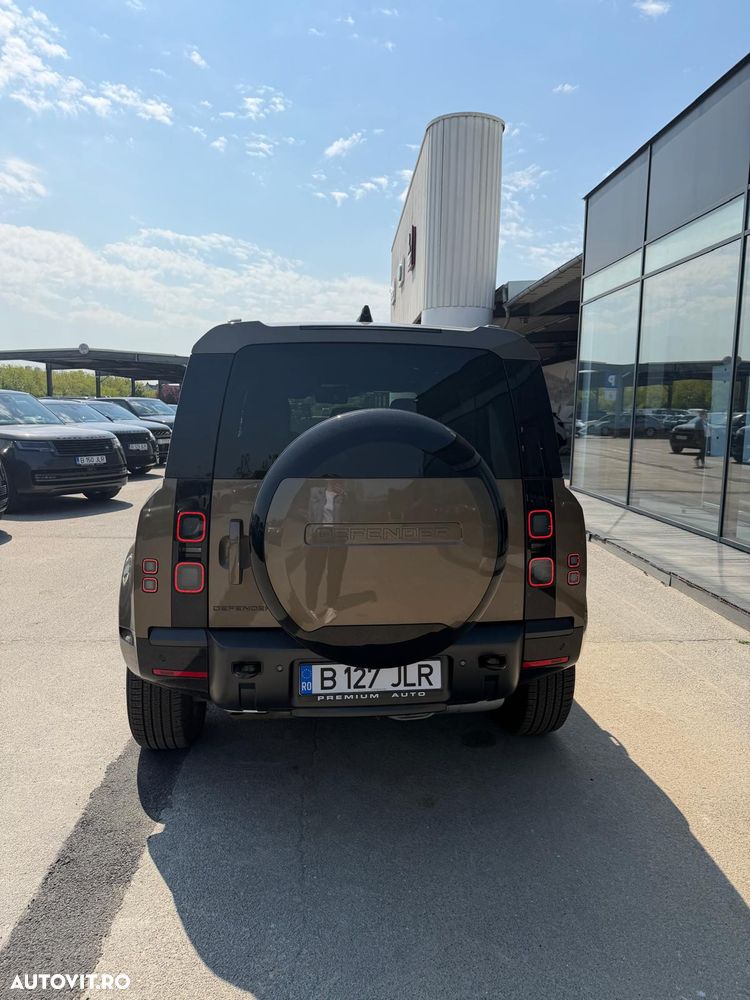 Land Rover Defender 110 3.0D 250 MHEV Hard Top X-Dynamic SE - 11