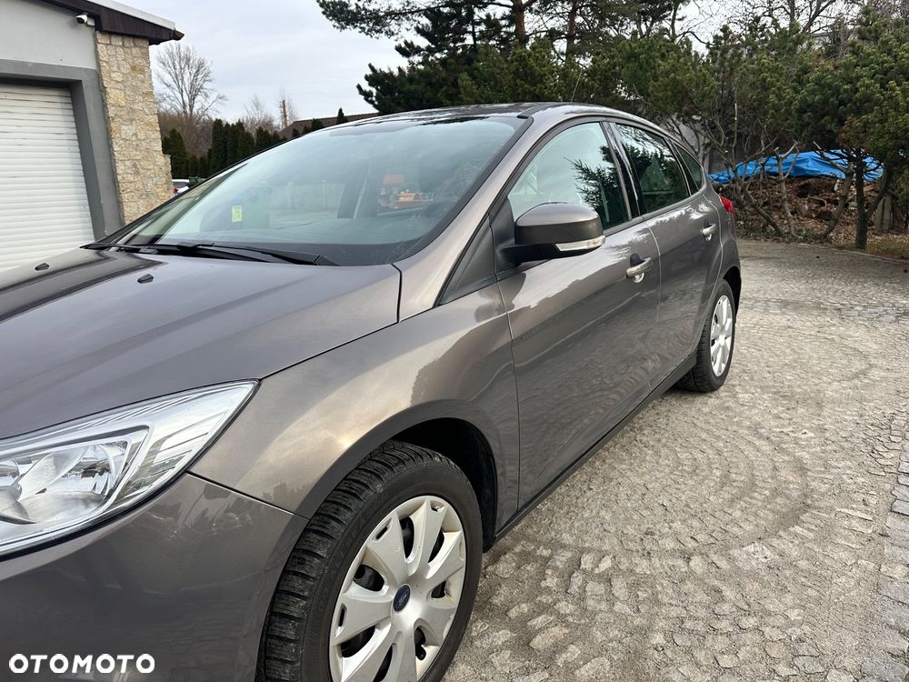 Ford Focus 1.6 Ambiente Start - 4