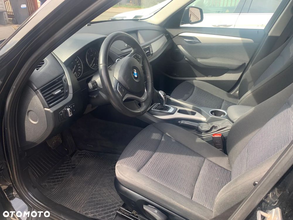 BMW X1 xDrive18d - 10