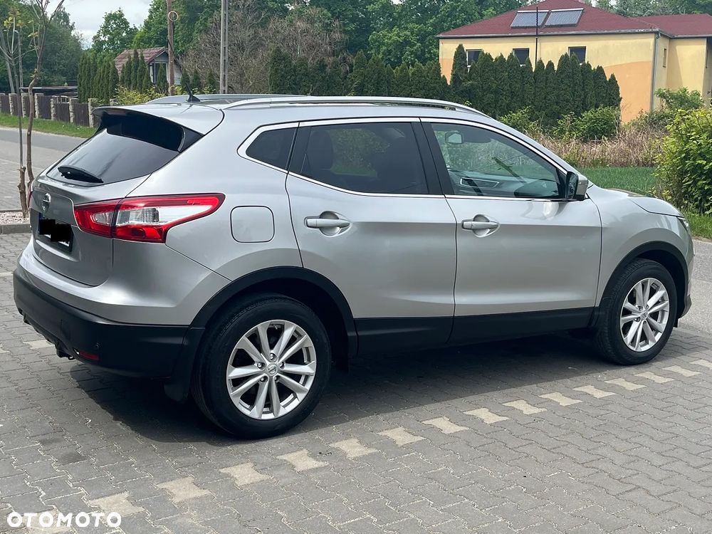 Nissan Qashqai 1.6 dCi Xtronic TEKNA+ - 10