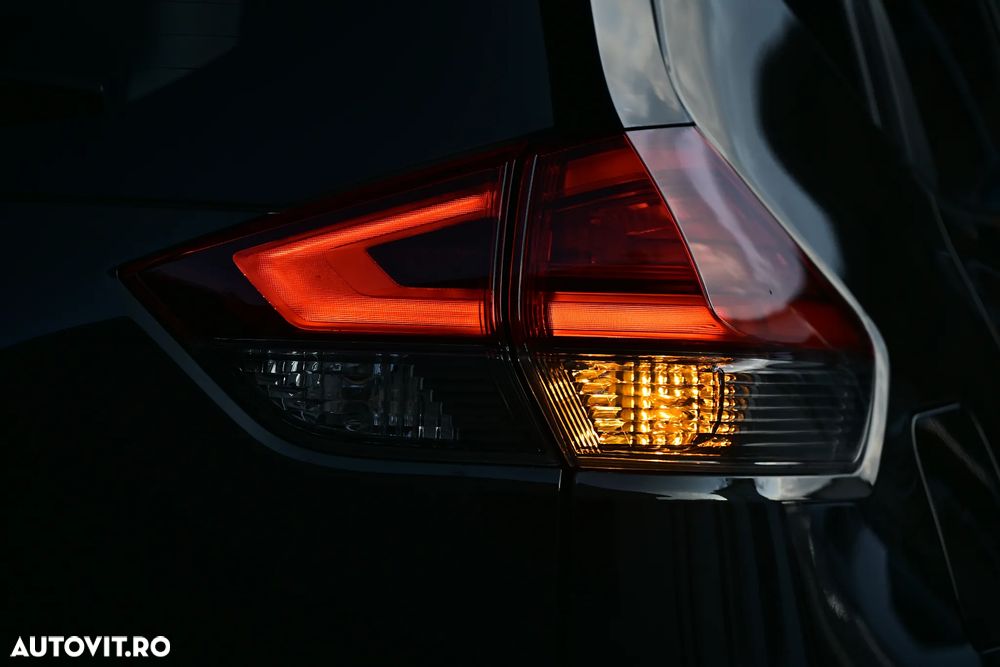 Nissan X-Trail 1.6 dCi Xtronic Tekna - 24