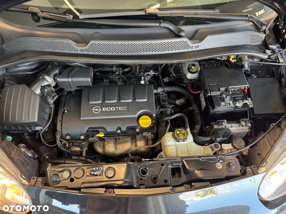 Opel Adam 1.2 Start/Stop Glam - 32