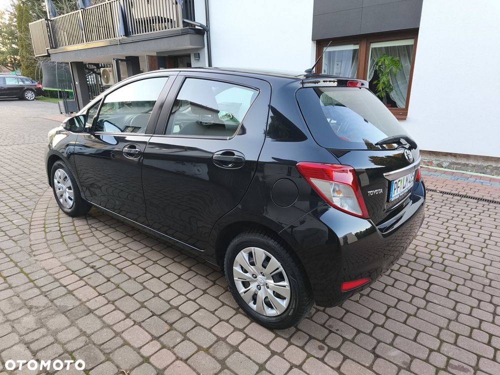 Toyota Yaris 1.33 VVT-i Executive - 12