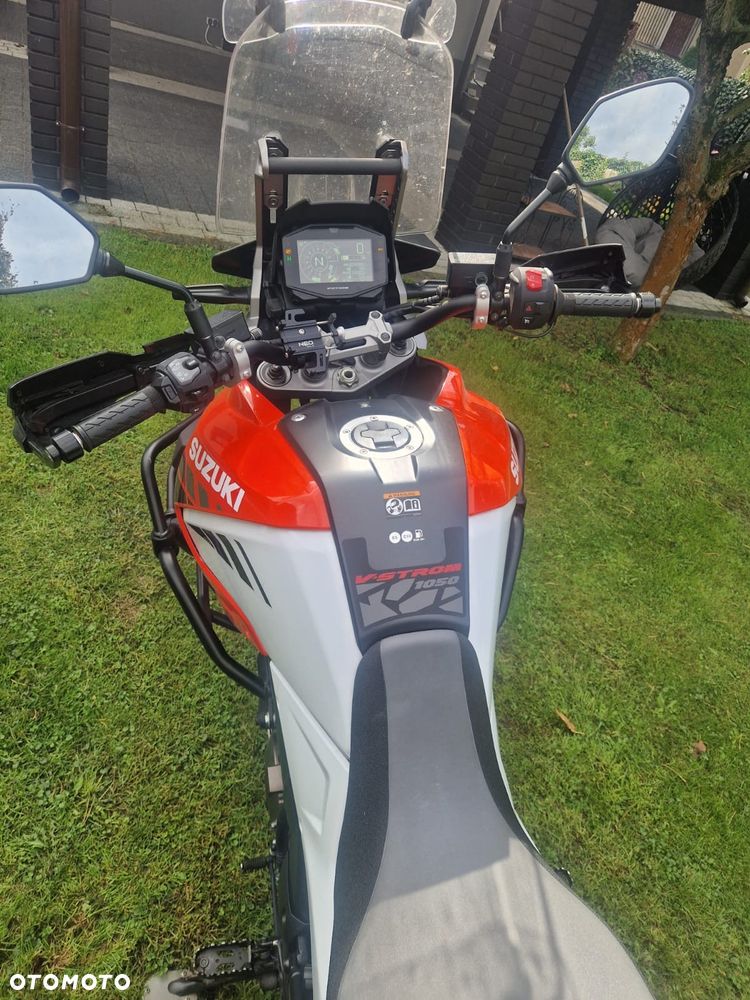 Suzuki V-STROM - 7