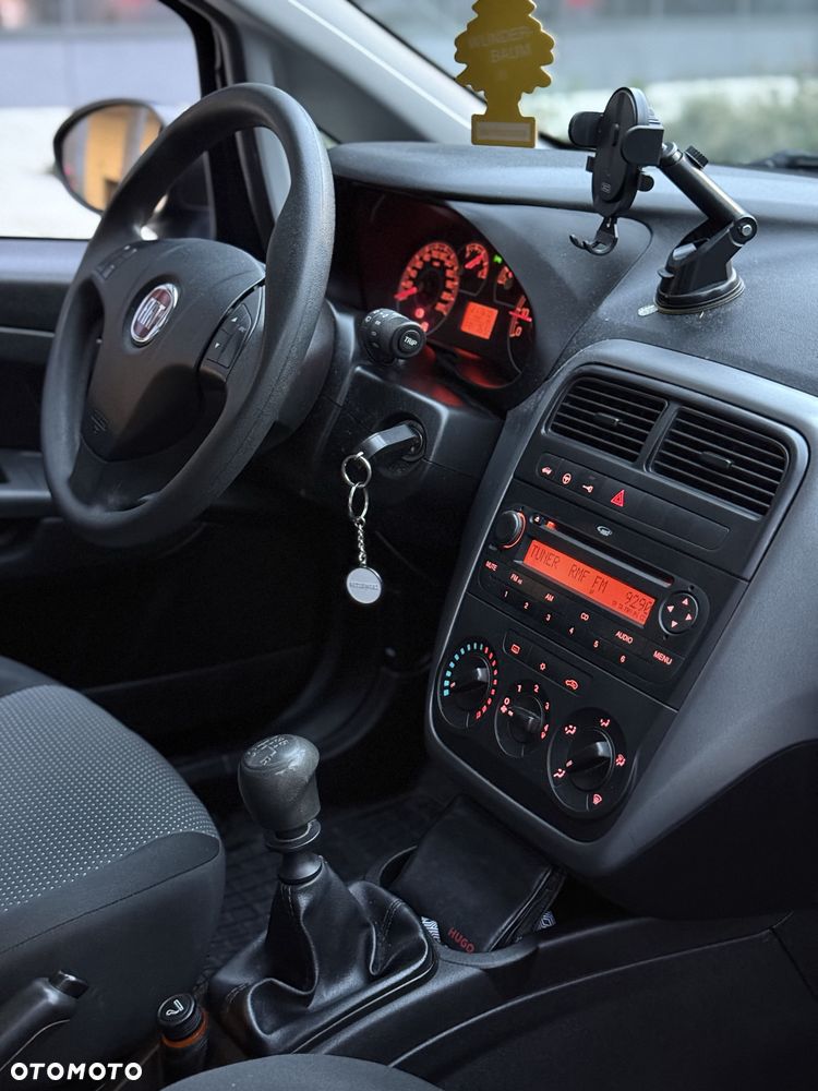 Fiat Grande Punto - 11