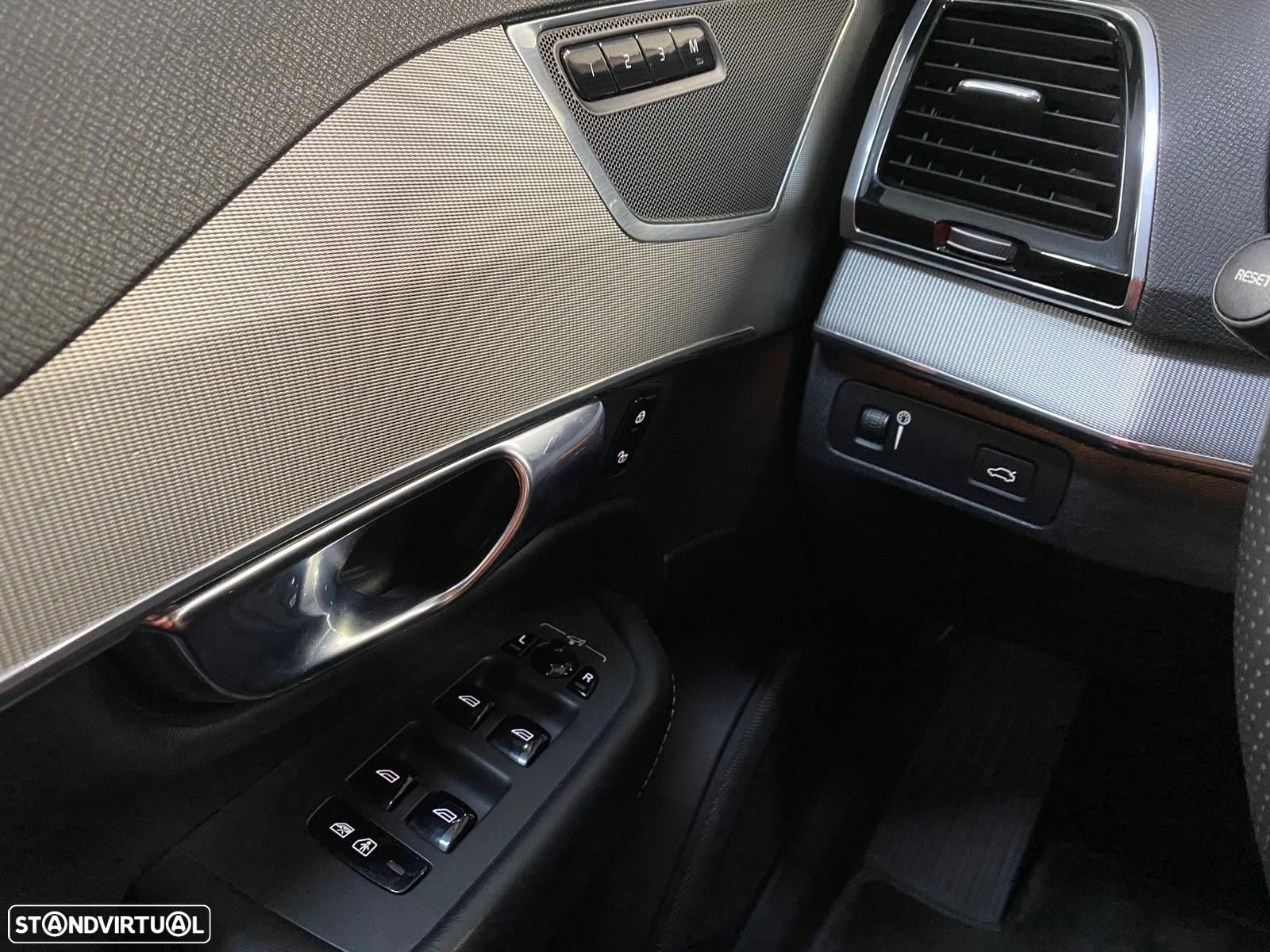 Volvo XC 90 2.0 D4 Inscription - 22