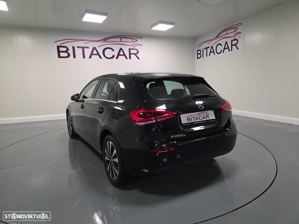 Mercedes-Benz A 250 e Style Plus - 17