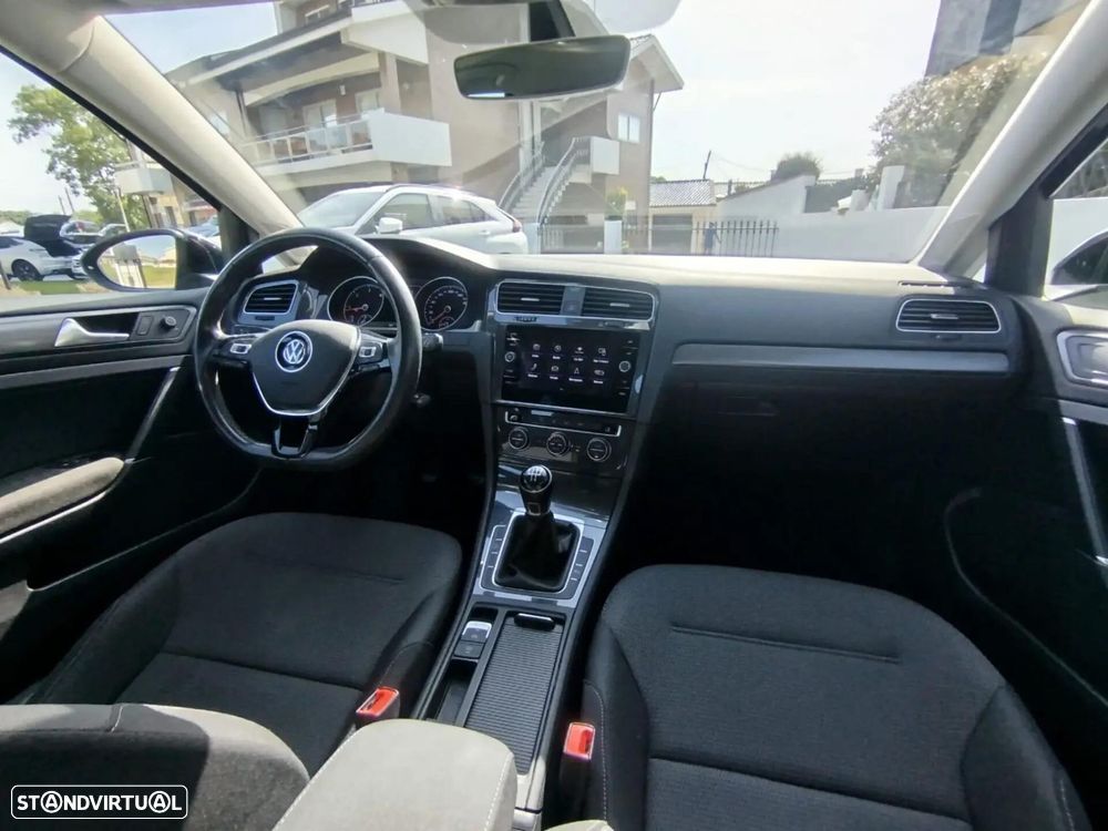 VW Golf - 21