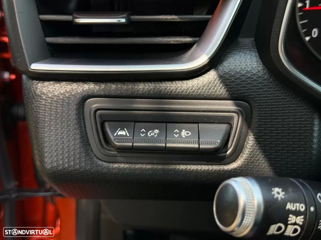 Renault Clio - 12