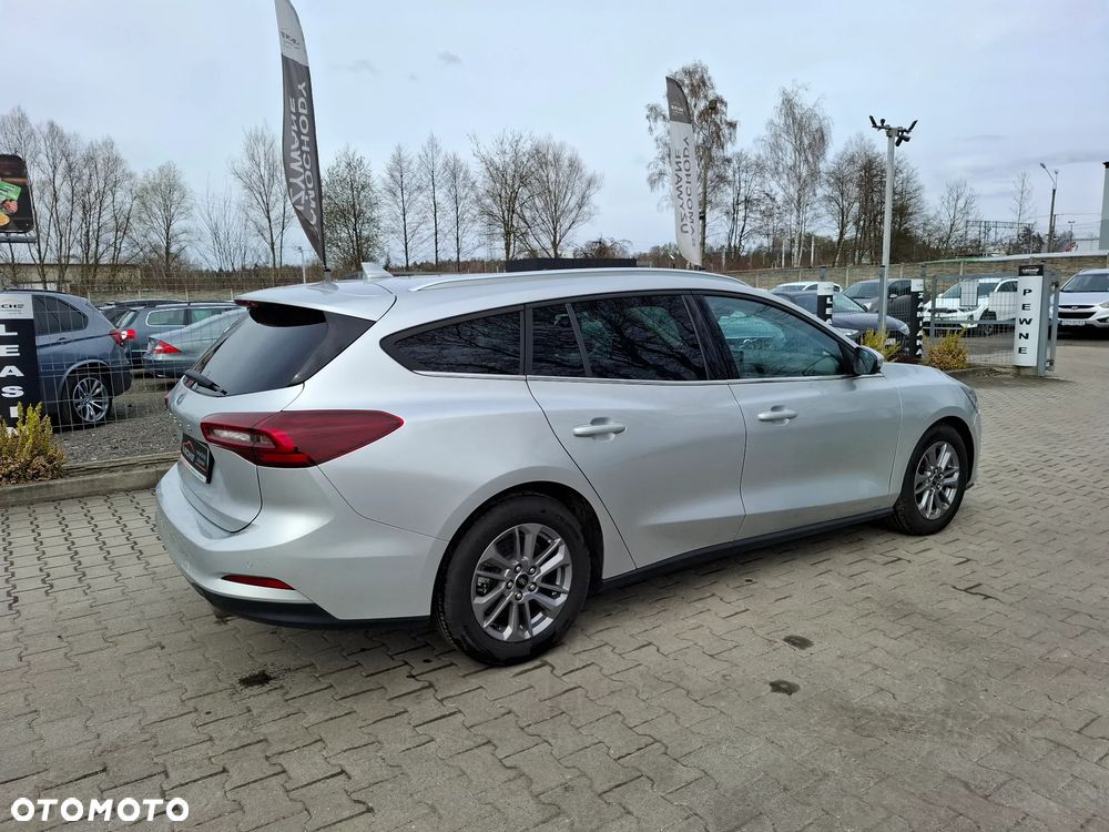 Ford Focus SW - 31