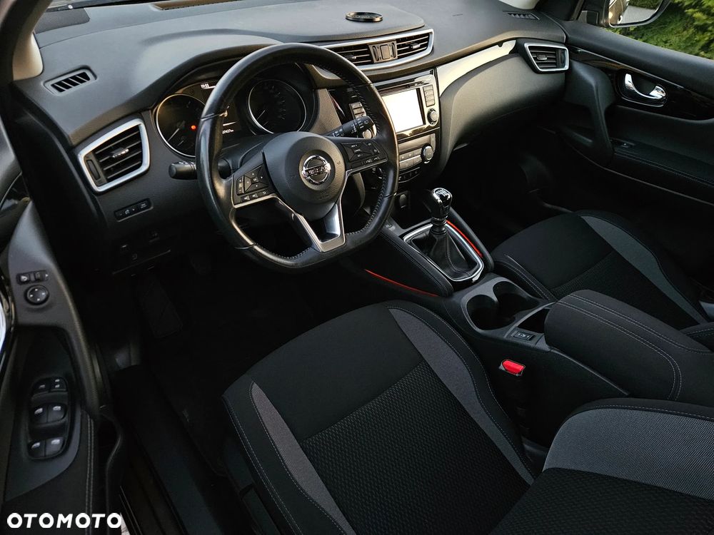 Nissan Qashqai 1.6 dCi Visia S&S - 25