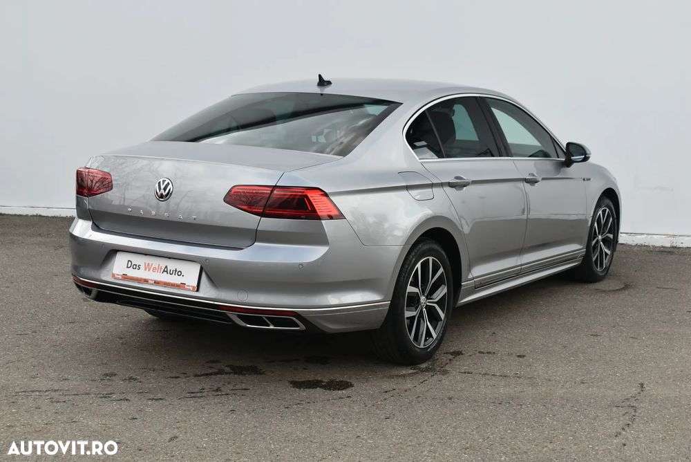 Volkswagen Passat 2.0 TDI DSG Highline - 22