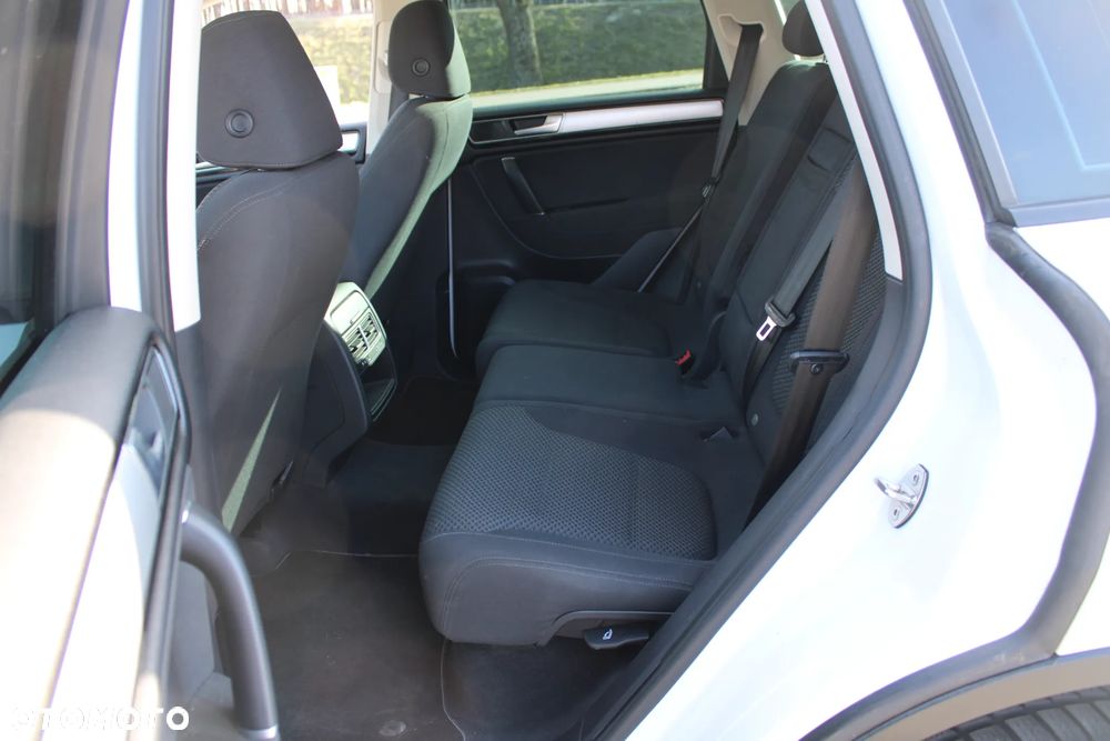 Volkswagen Touareg - 23