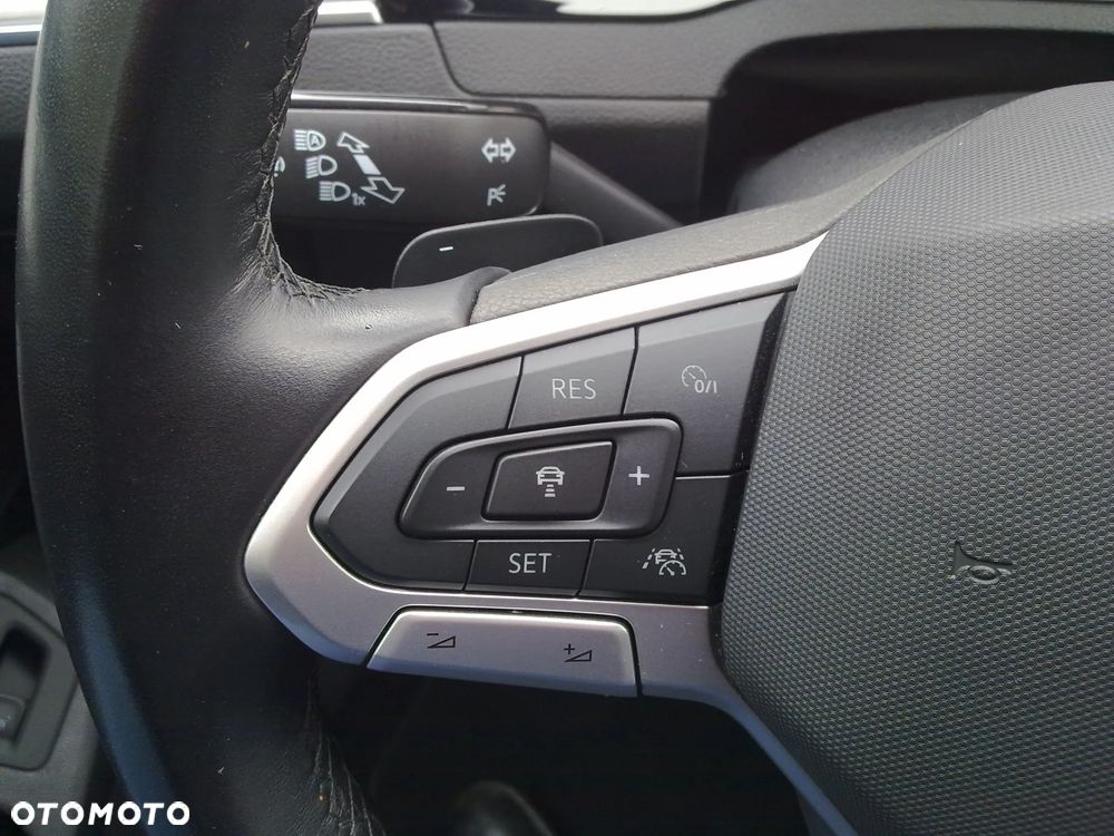 Volkswagen Passat 2.0 TDI SCR Highline DSG - 26