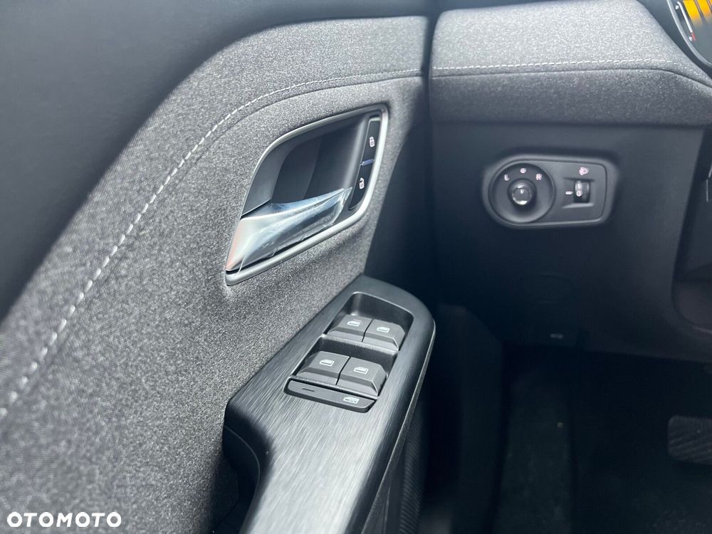 MG ZS Hybrid+ - 20