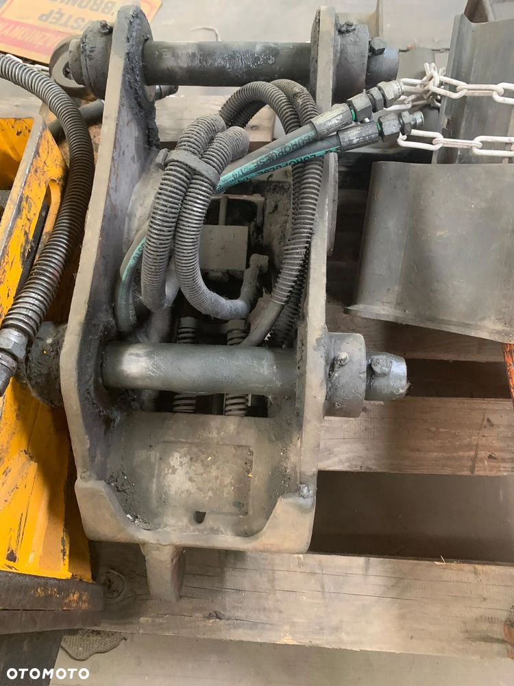 Hydrauliczne szybkozłacze Geith 3CX/4CX/85Z - 2
