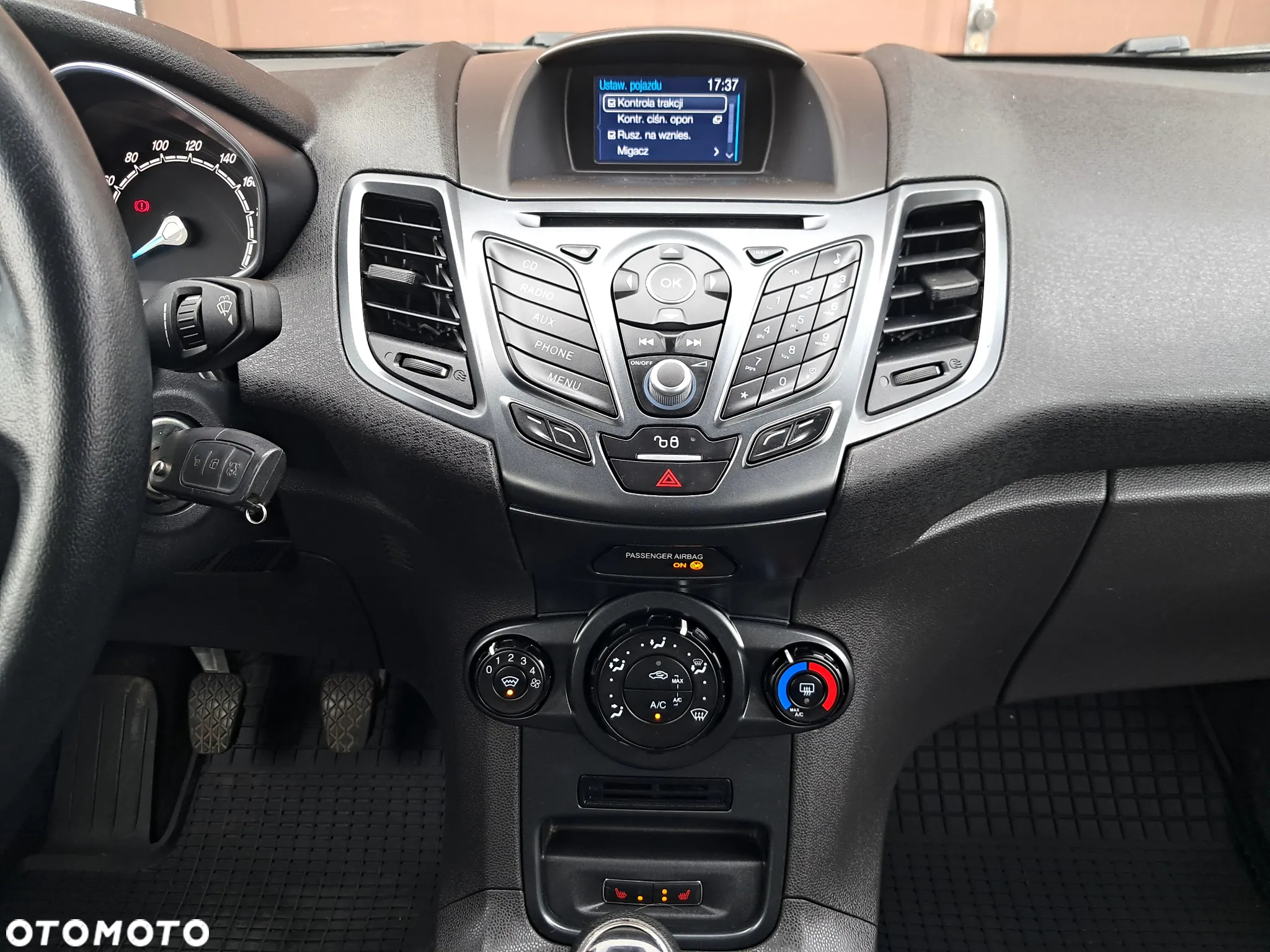 Ford Fiesta 1.25 Celebration - 24