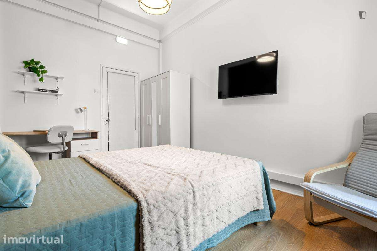 Quarto - localizado em Marquês de Pombal Lisbon - Grande imagem: 5/29