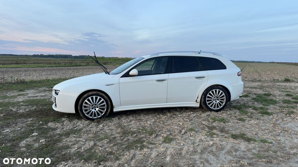 Alfa Romeo 159 - 2