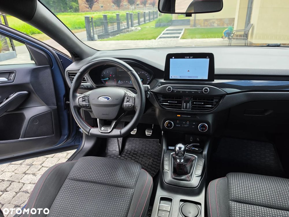 Ford Focus 1.0 EcoBoost Start-Stopp-System ST-LINE - 8