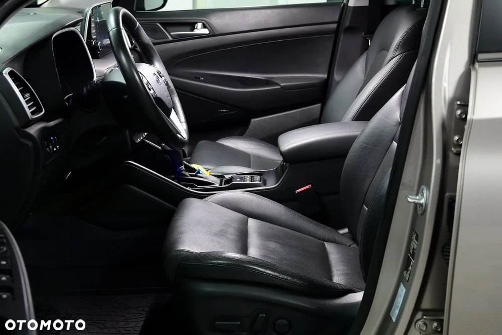 Hyundai Tucson blue 1.6 CRDi 2WD DCT Premium - 19