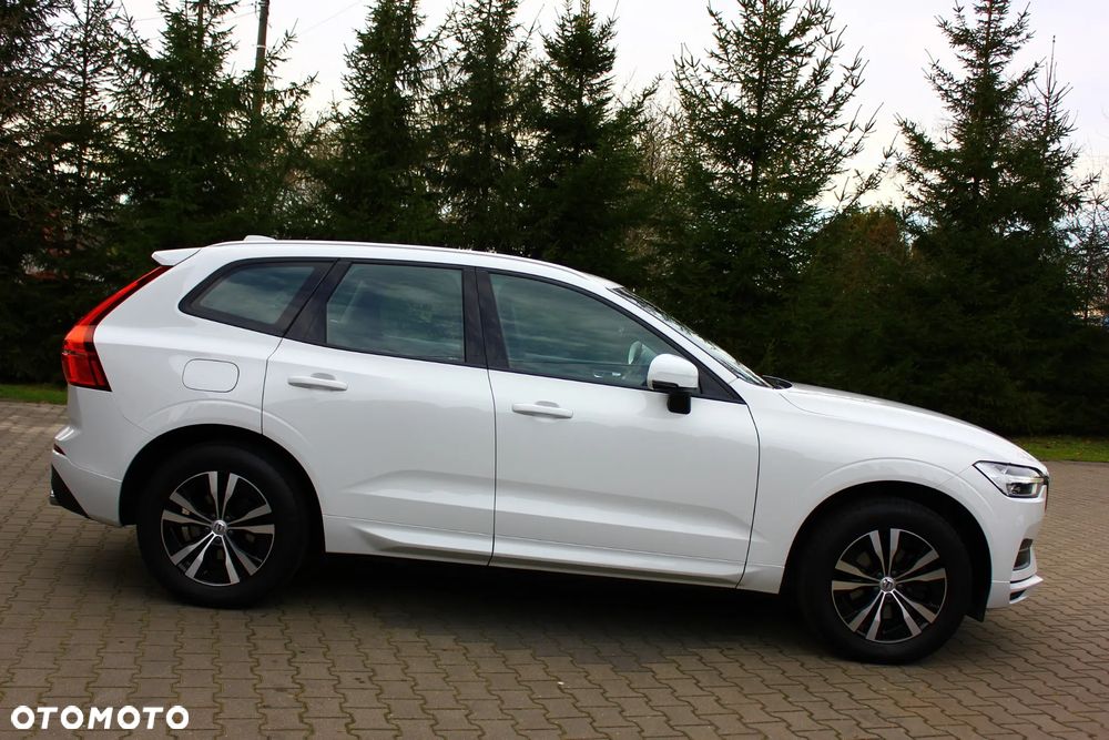 Volvo XC 60 D4 Momentum Pro - 22