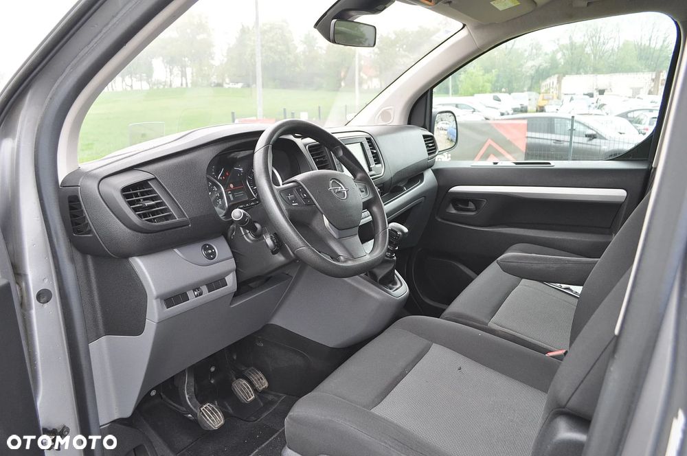 Opel Vivaro - 12